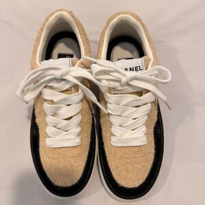 CHANEL Cream and Black Lace-Up Sneakers
